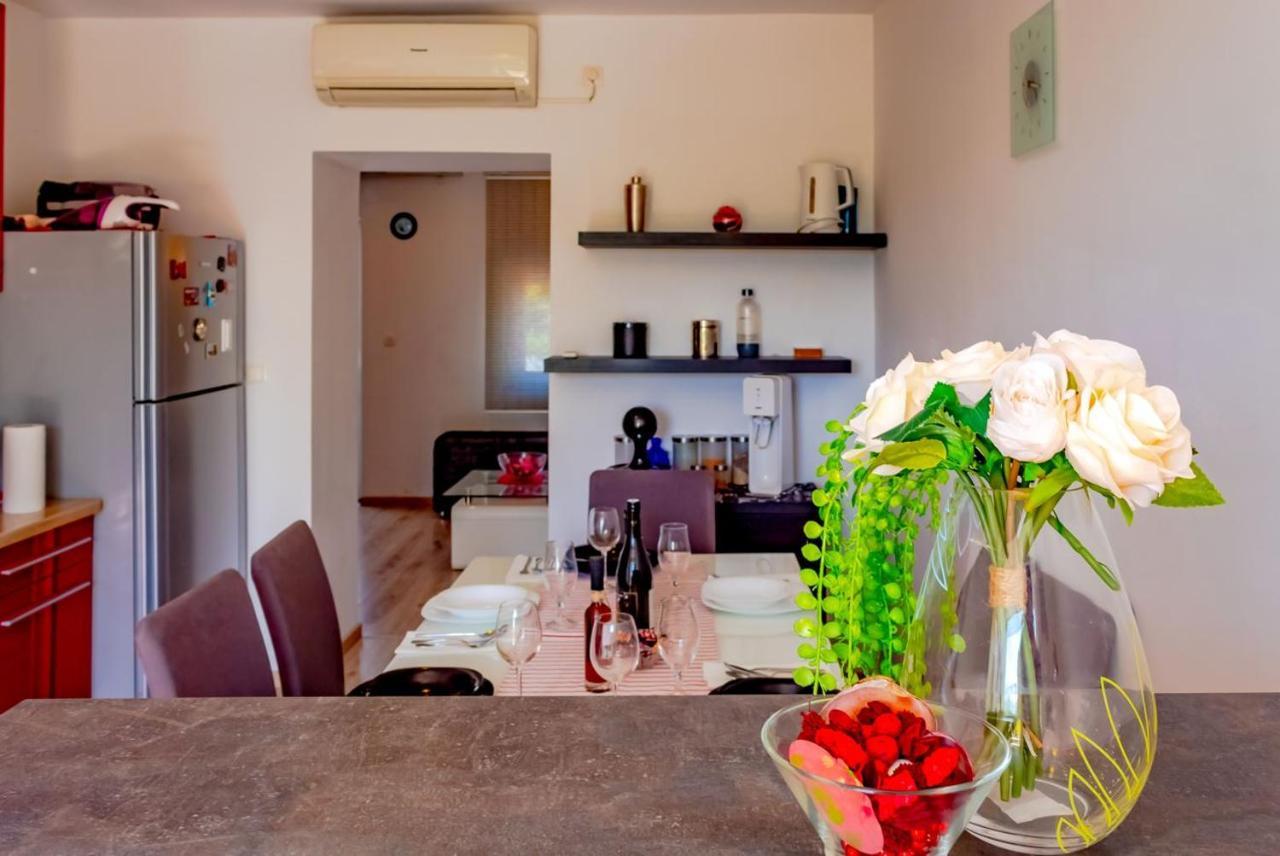 Apartment L&E Ядраново Экстерьер фото